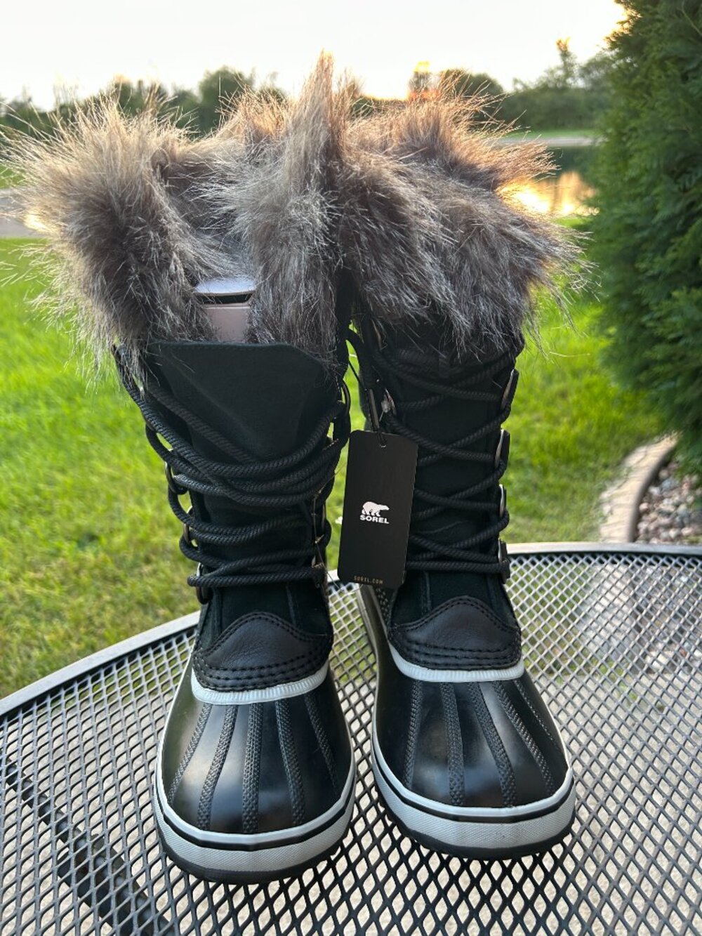 Sorel Joan Of Arctic Women's Winter Snow Boots - Black - Size 8 - New with Tags